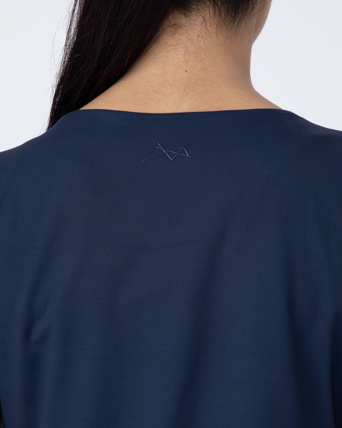 Lyra Cropped V-neck Tee