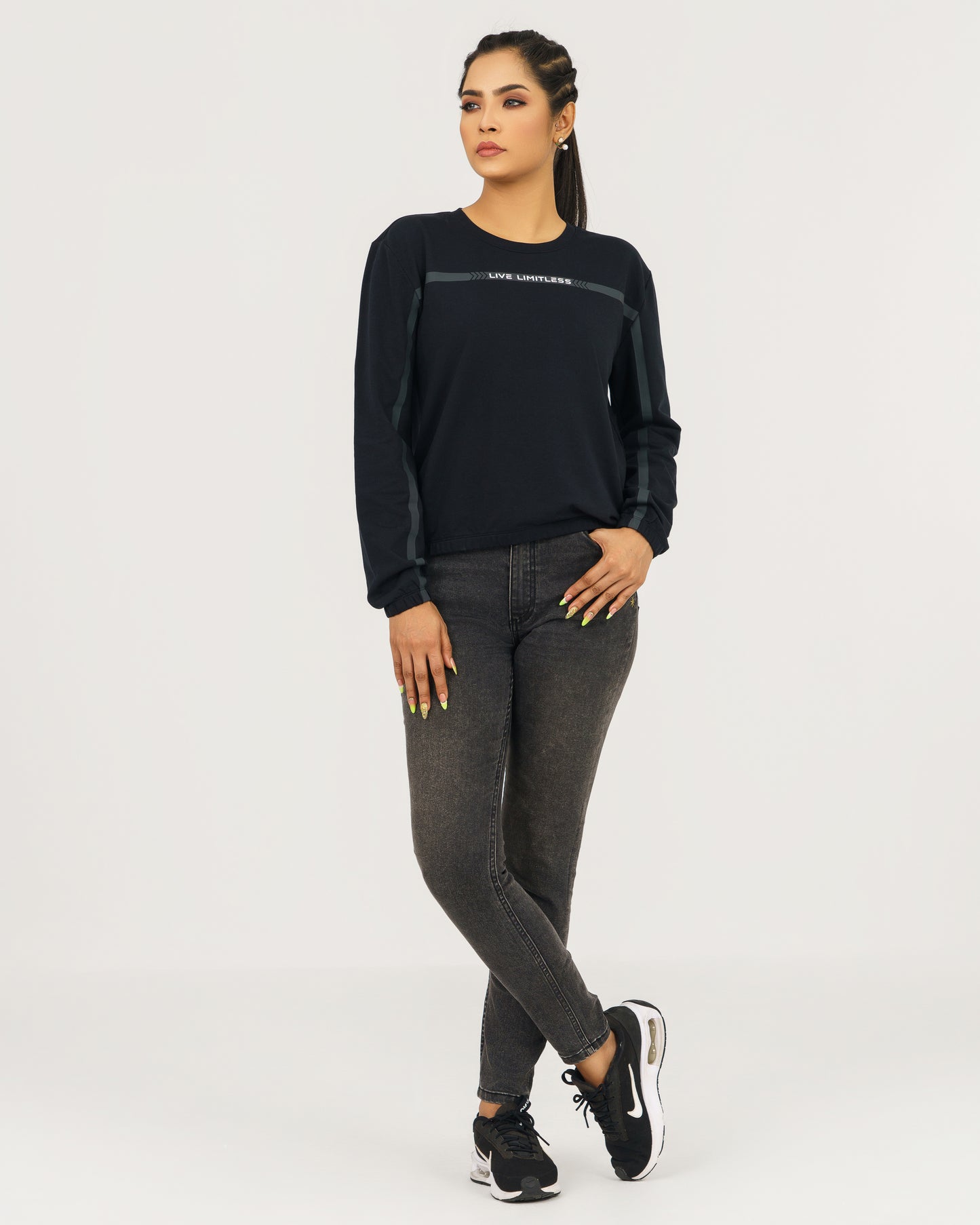 Velora Sweatshirt