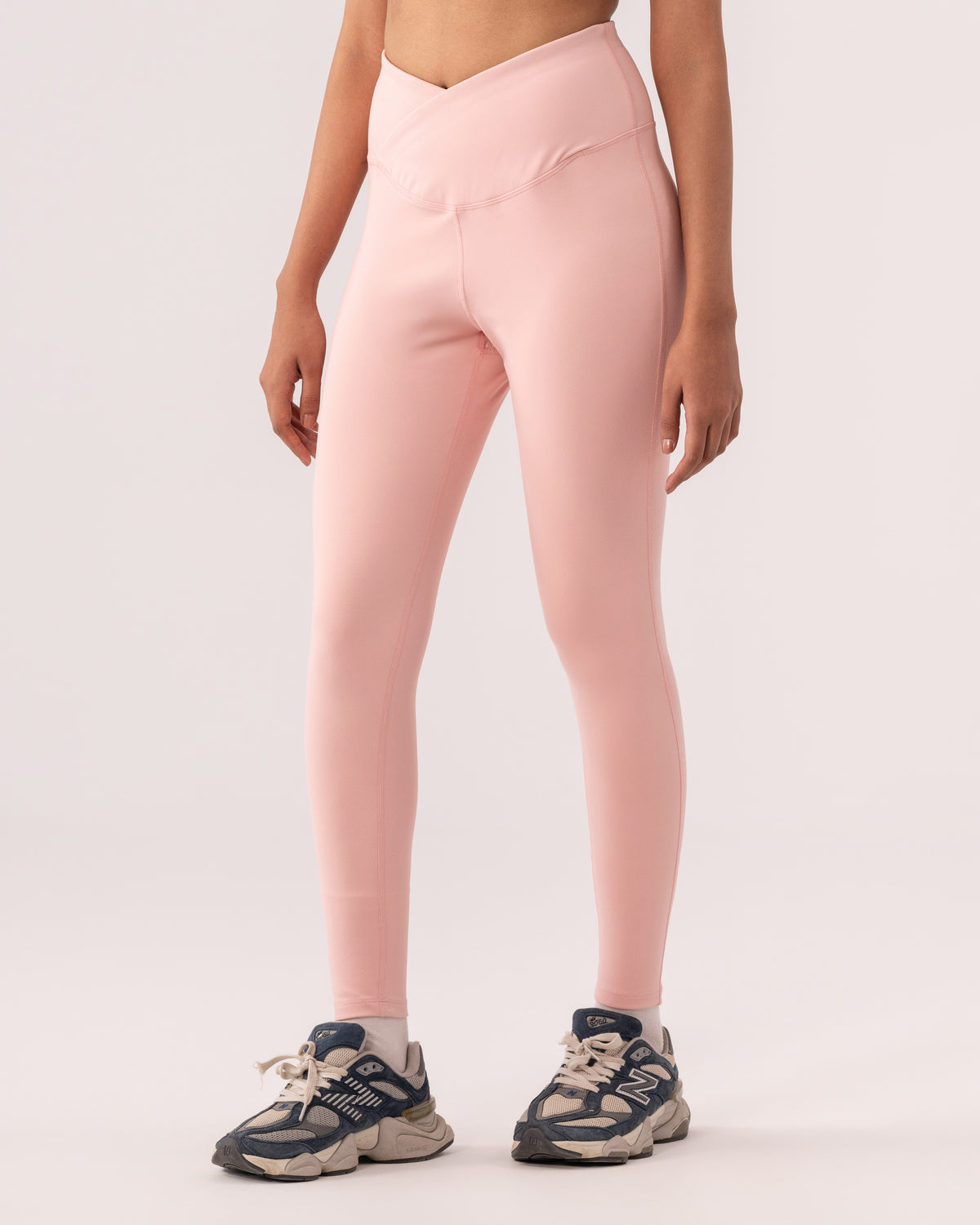 Lyra V-Cut Leggings