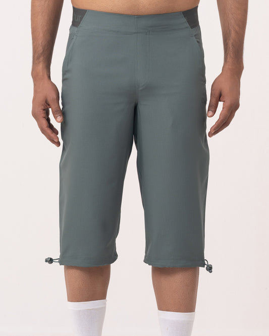 AeroWeave 3/4 Shorts