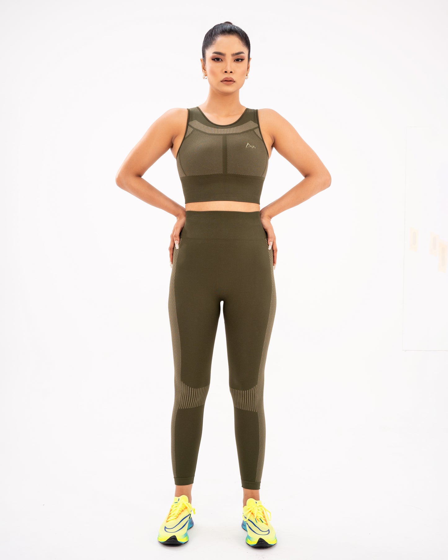 Omnia Seamless Sports Bra